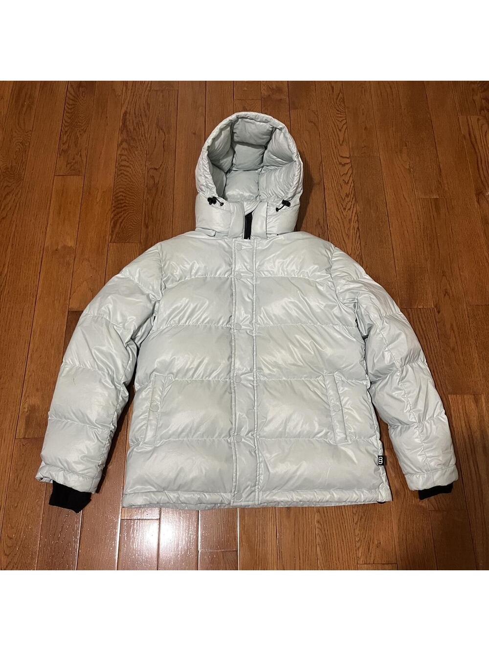 Women's Aritzia Super Puff Hi-Gloss Light Turquoise Sz. M
